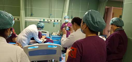 婦產科開展臍帶脫垂應急演練