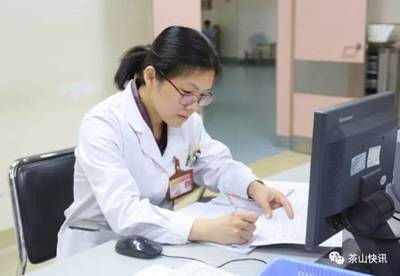 致敬,中國醫師節!致敬,茶山最美醫師!