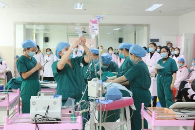 市婦幼保健院:婦產(chǎn)科大練兵--產(chǎn)后出血應(yīng)急演練